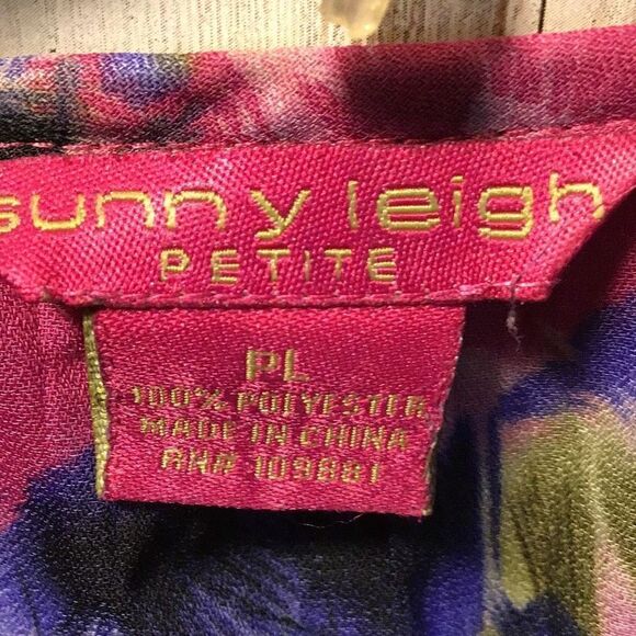 Blouse by Sunny Leigh Size petite large - Picture 3 of 3